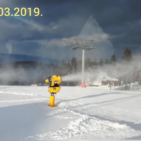 Feriehus Vikendica Maksuzija